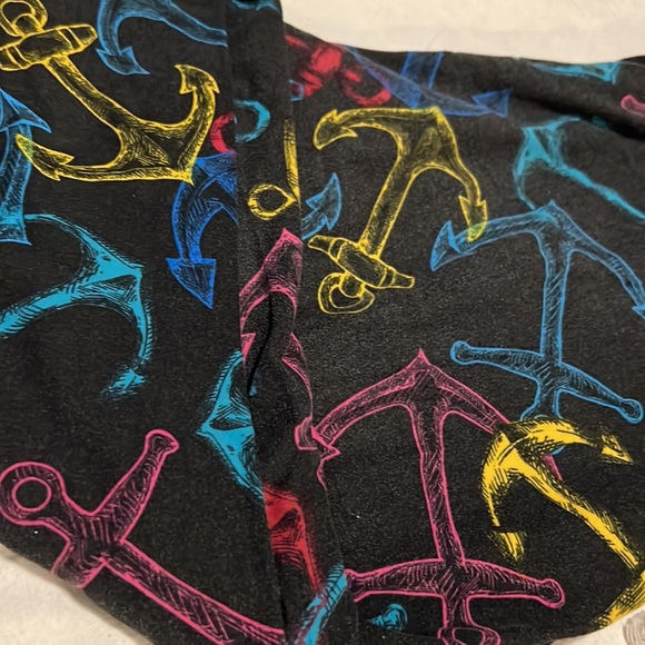 Lularoe leggings. Tall and curvy - Picture 2 of 2